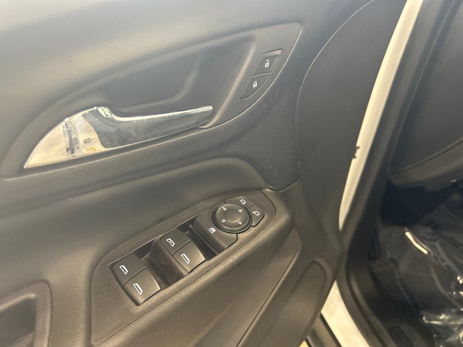 2021 Chevrolet Equinox LT-19