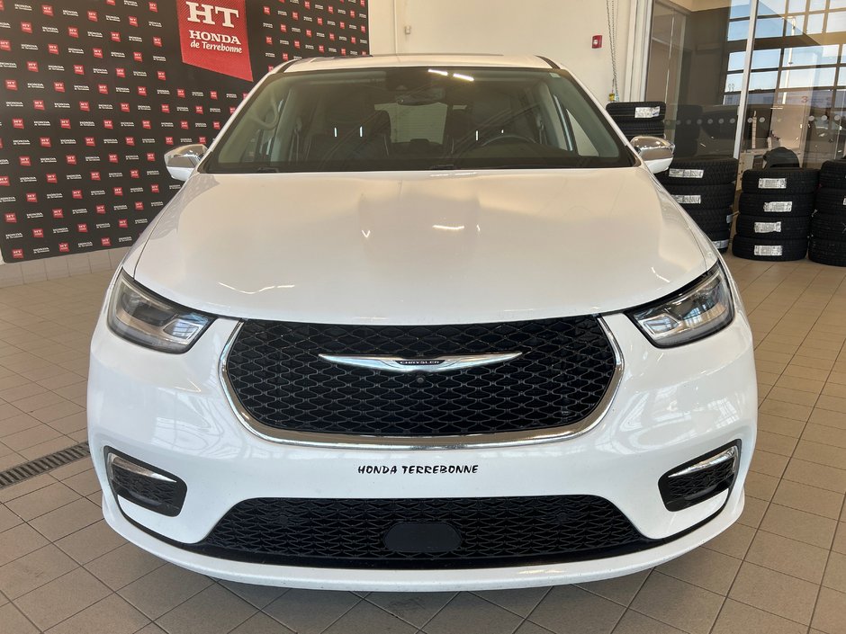 Chrysler Pacifica Hybrid Limited 2022-2