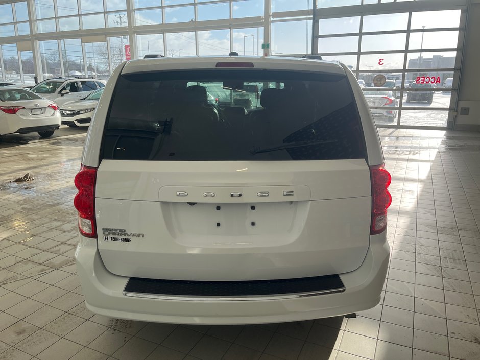 2019 Dodge Grand Caravan SXT Premium Plus-26