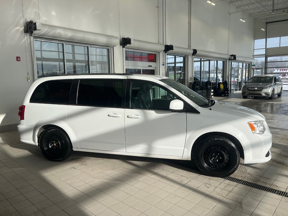 2019 Dodge Grand Caravan SXT Premium Plus-3