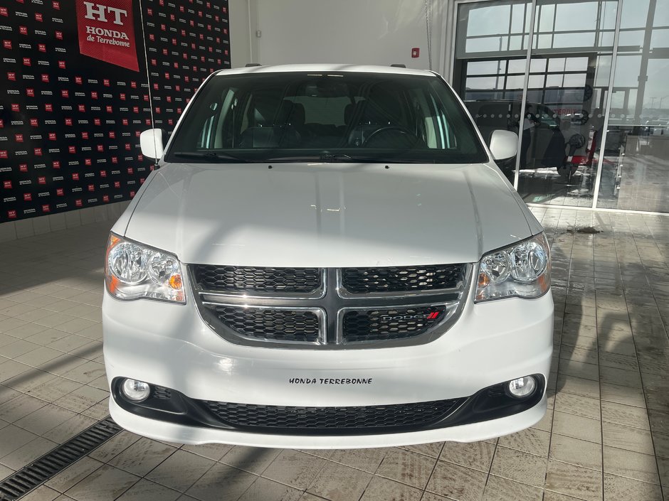 2019 Dodge Grand Caravan SXT Premium Plus-1