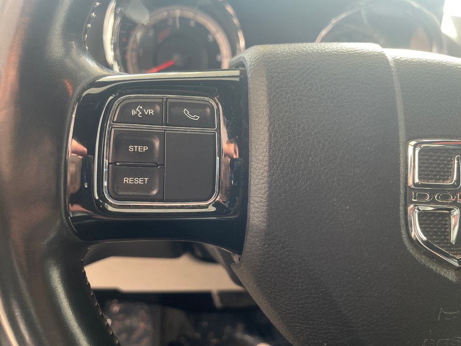 2019 Dodge Grand Caravan SXT Premium Plus-16