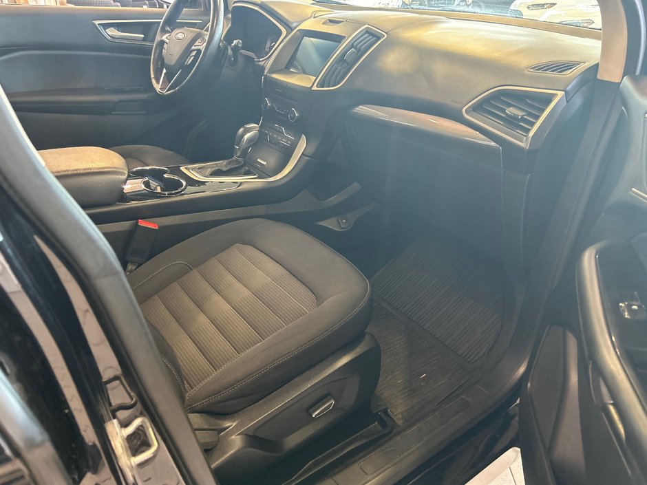 Ford Edge SEL 2017-11