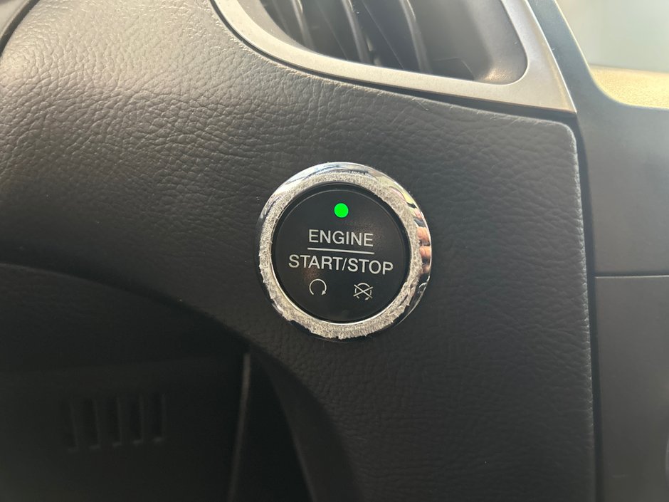 Ford Edge SEL 2017-19