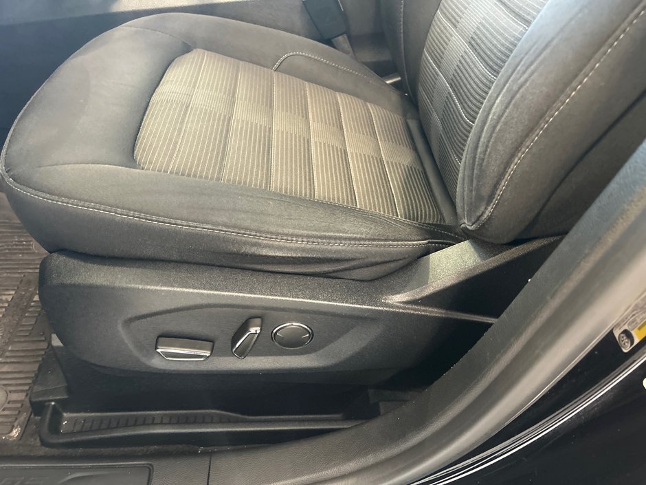 Ford Edge SEL 2017-15