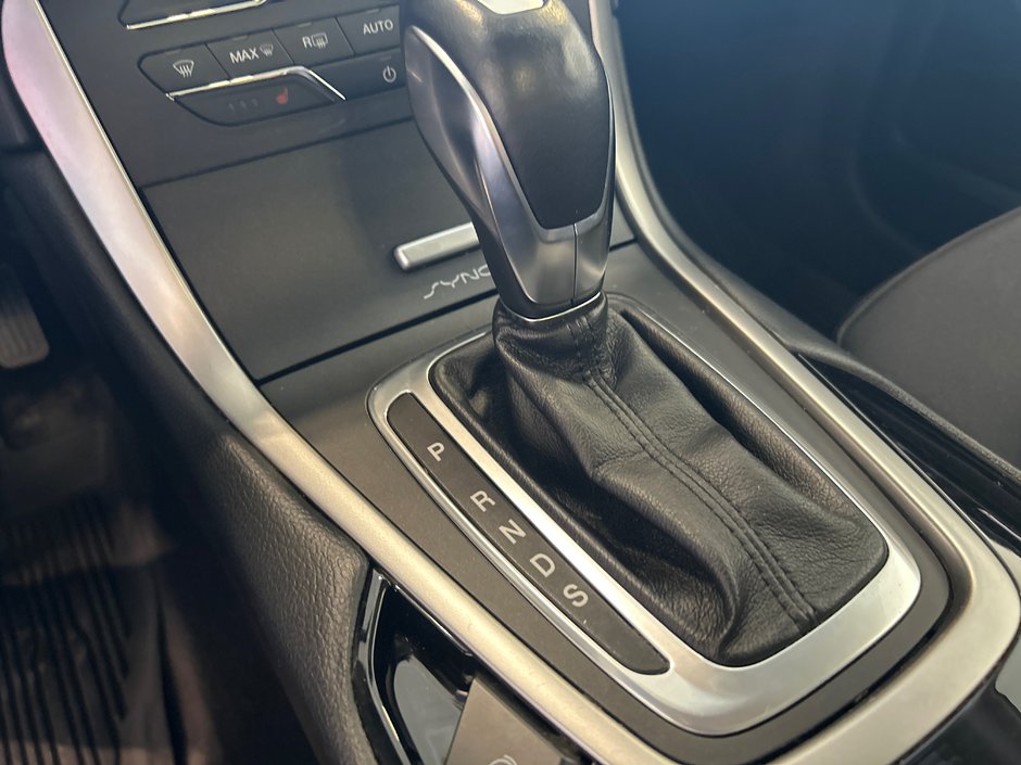 Ford Edge SEL 2017-18