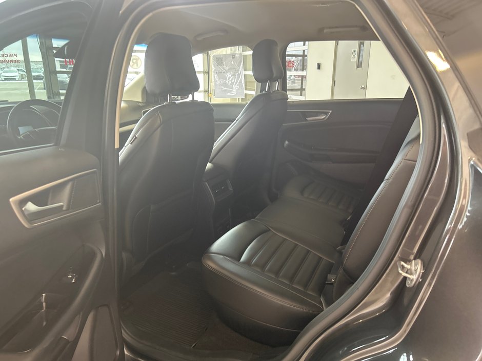 2020 Ford Edge SEL-8