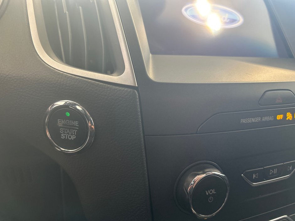 2020 Ford Edge SEL-20