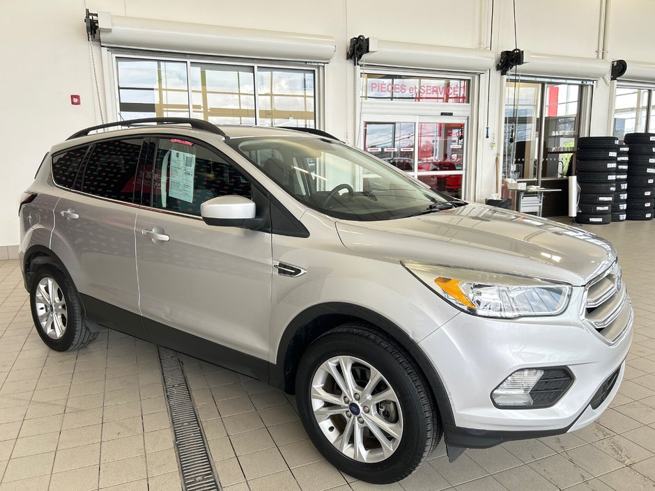 Ford Escape SE 2018-3