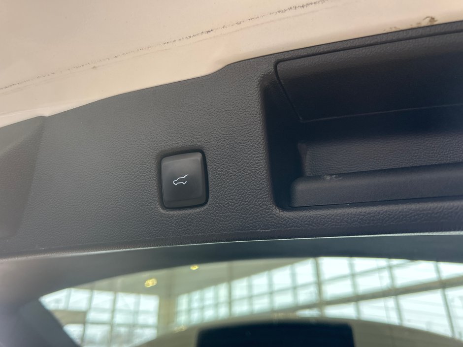 2021 Ford Escape SEL-10