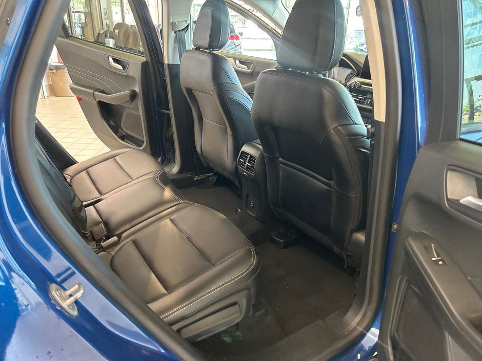 Ford Escape SEL Plug-In Hybrid 2022-12