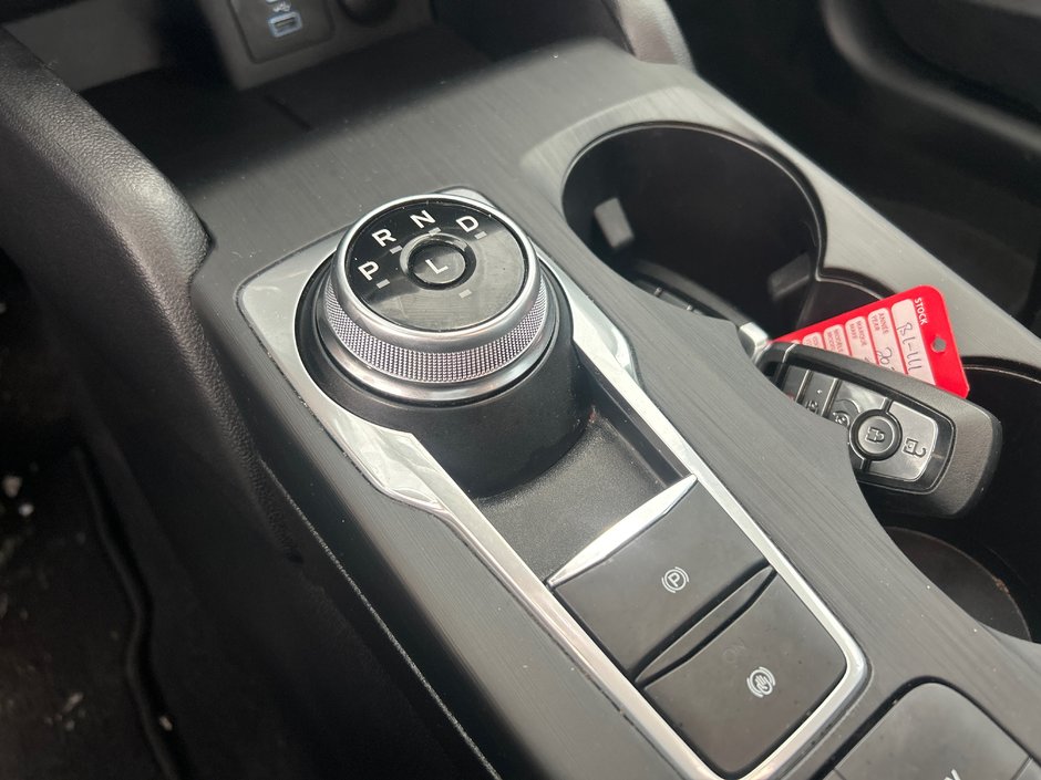 Ford Escape SEL Plug-In Hybrid 2022-14