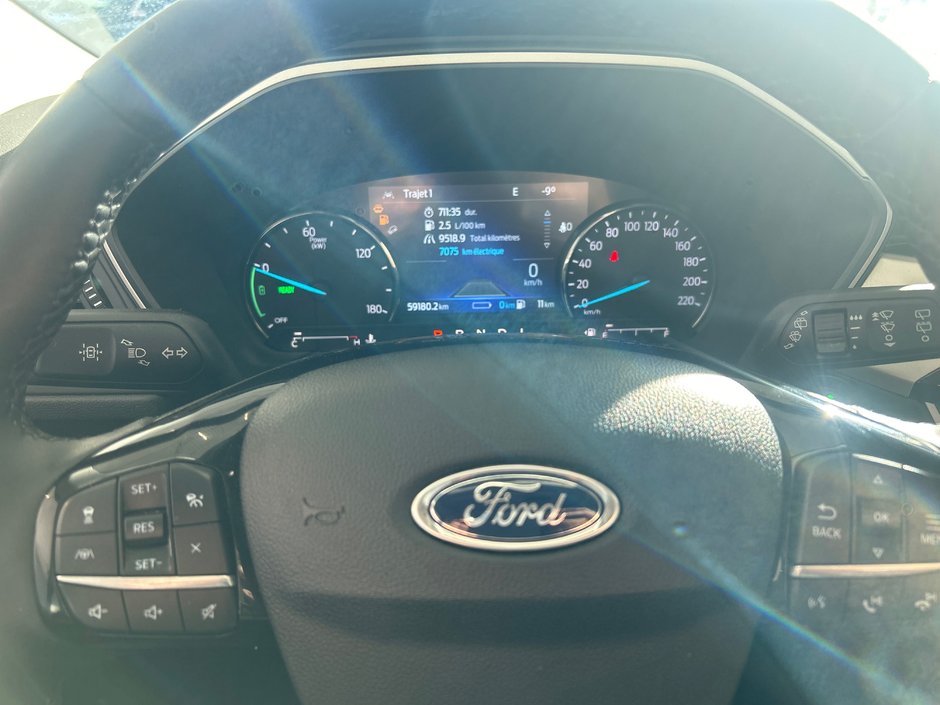 Ford Escape SEL Plug-In Hybrid 2022-18