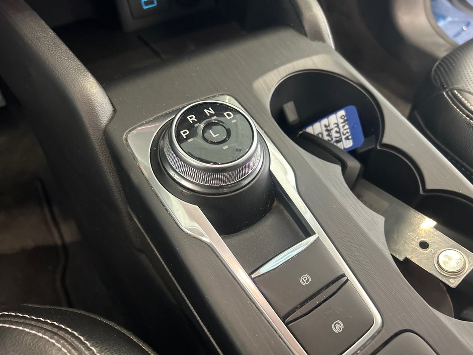 Ford Escape SEL Plug-In Hybrid 2022-18
