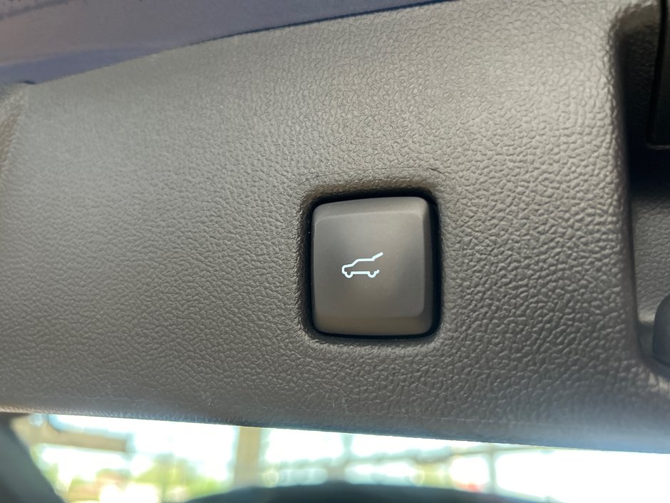 Ford Escape SEL Plug-In Hybrid 2022-11