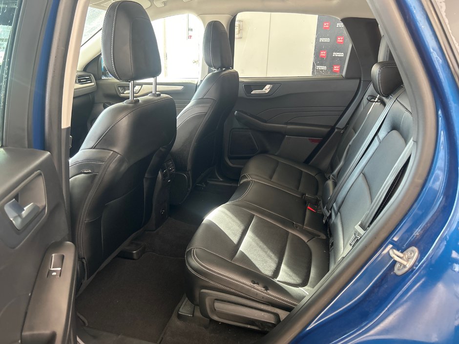 Ford Escape SEL Plug-In Hybrid 2022-10