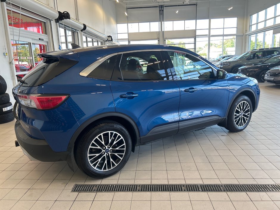 Ford Escape SEL Plug-In Hybrid 2022-6
