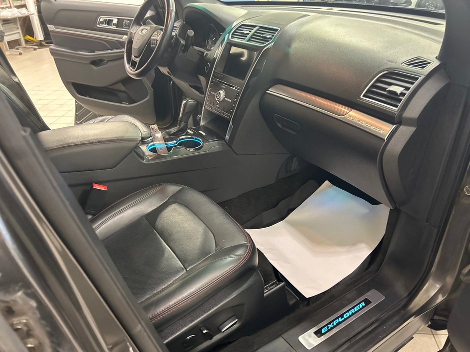 Ford Explorer Sport 2017-16