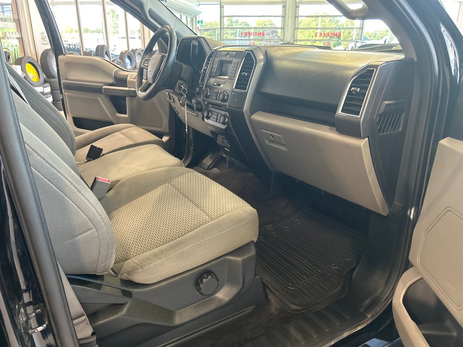 2016 Ford F-150 XLT-17