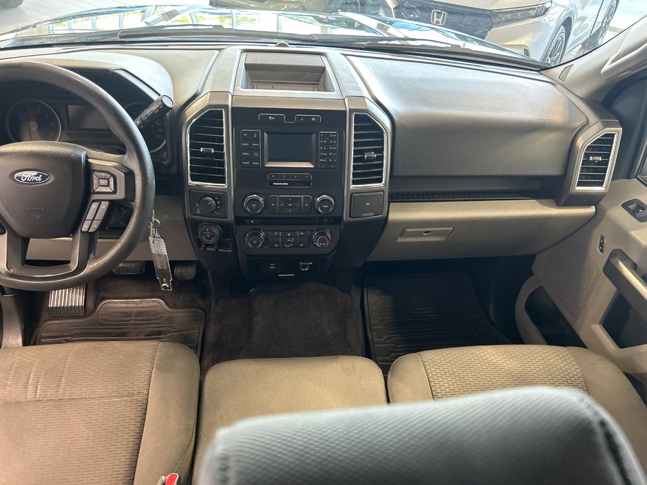 2016 Ford F-150 XLT-16
