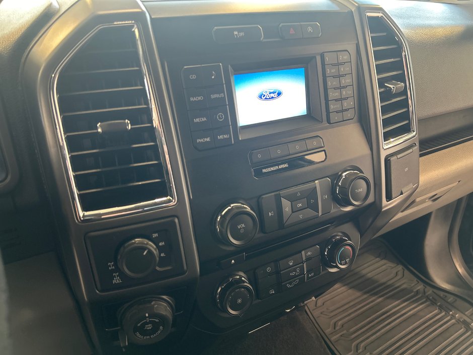2016 Ford F-150 XLT-28