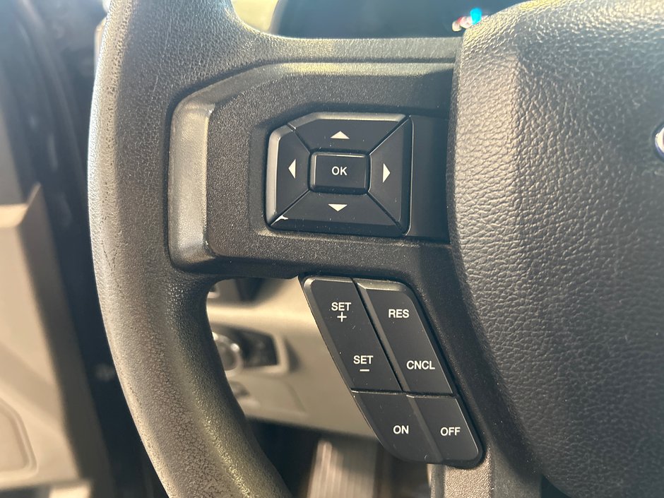 2016 Ford F-150 XLT-31