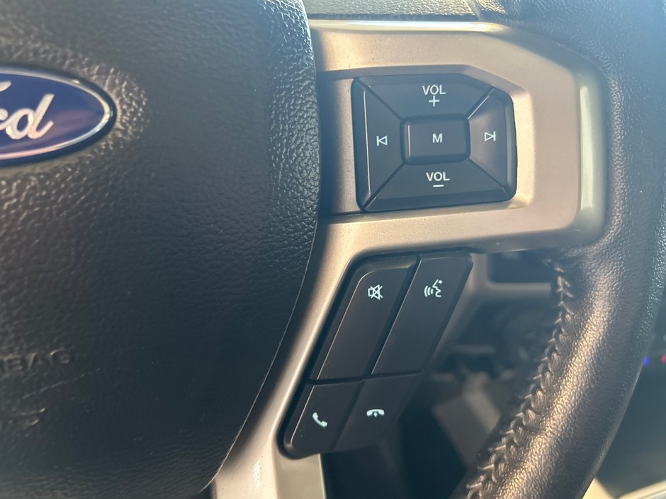 2020 Ford F-150 Lariat-28