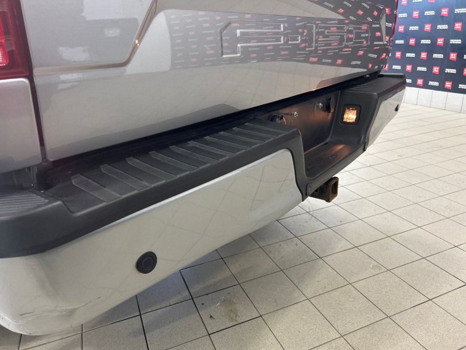 Ford F-150 XLT 2020-10