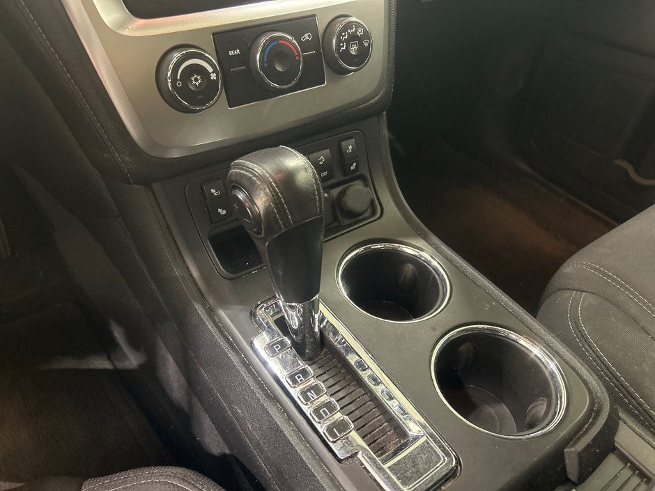 GMC Acadia SLE 2015-16