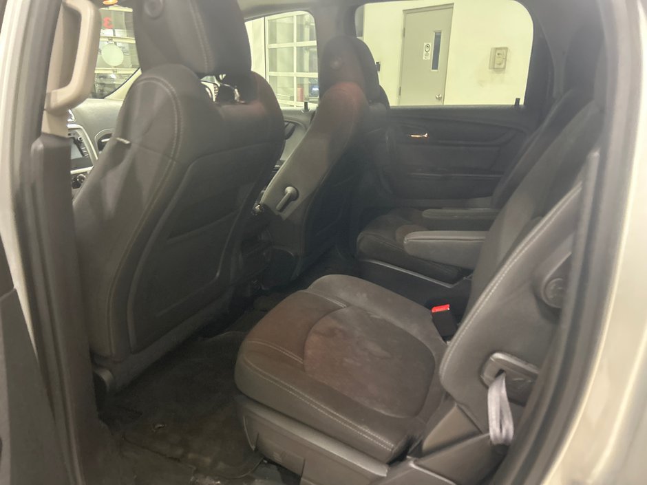 GMC Acadia SLE 2015-25