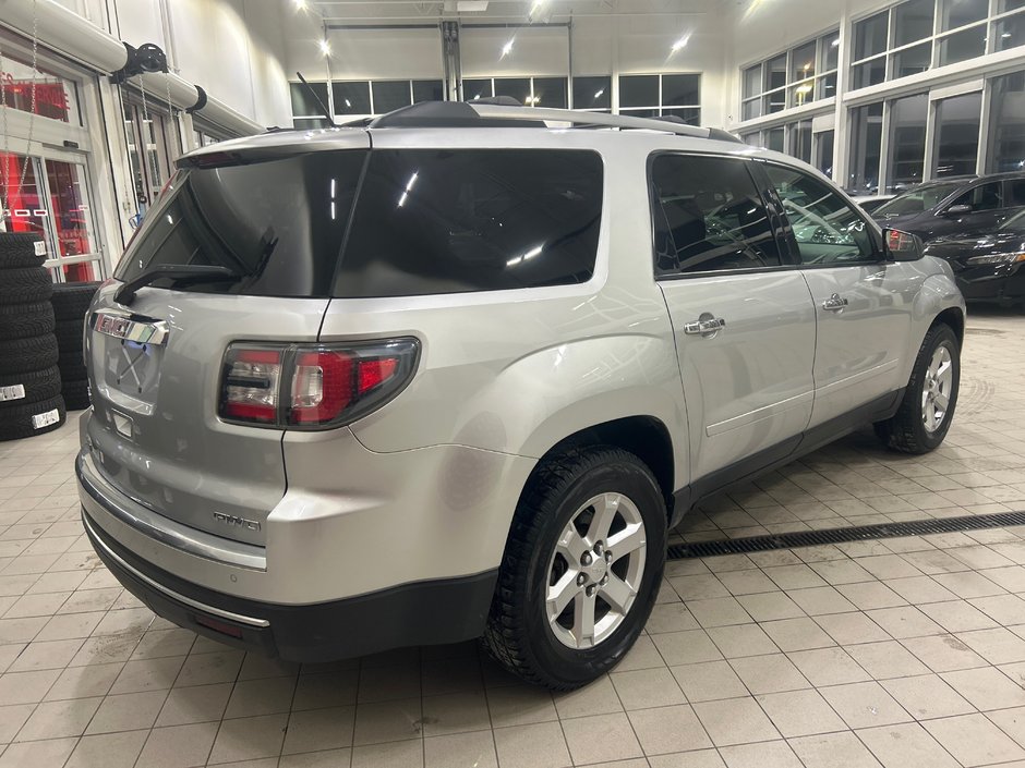 GMC Acadia SLE 2015-6