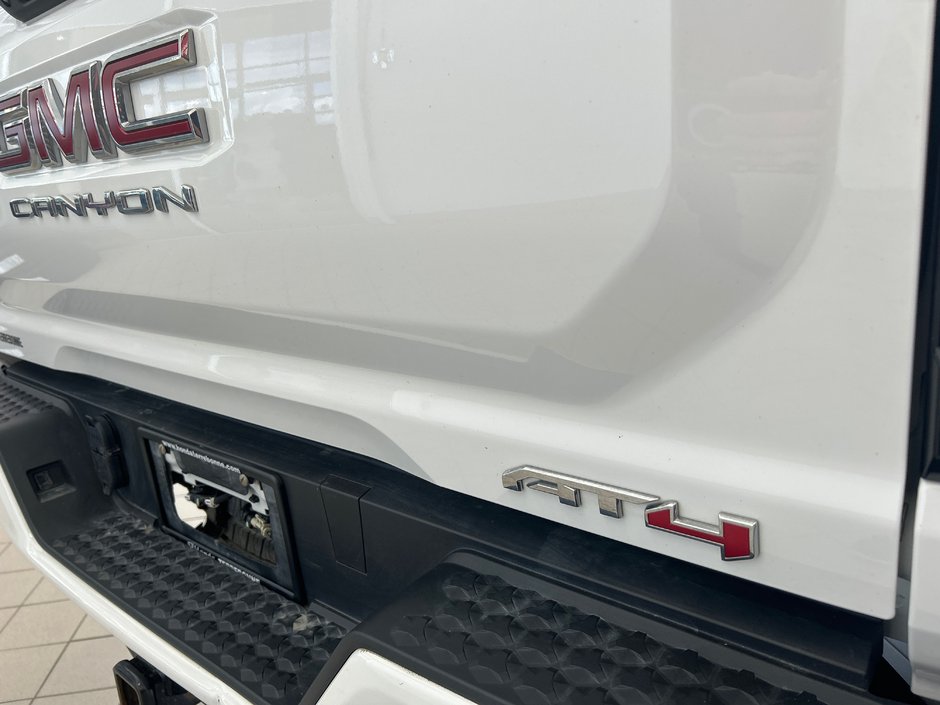 GMC Canyon AT4 2023-11