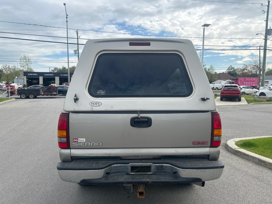 GMC Sierra 2500HD  2002-3