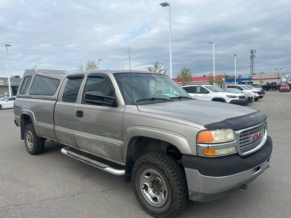 GMC Sierra 2500HD  2002-5