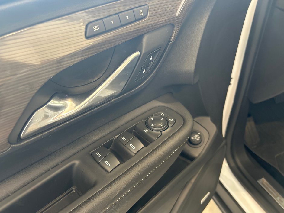 2022 GMC Terrain Denali-23