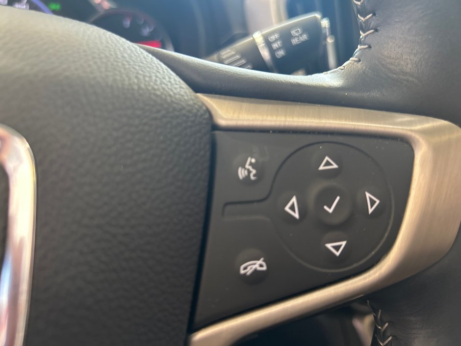 2022 GMC Terrain Denali-32