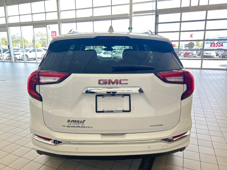 2022 GMC Terrain Denali-8