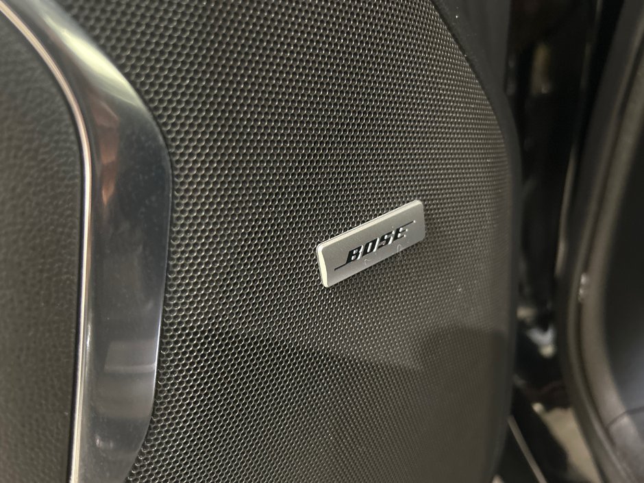 GMC Yukon SLT 2023-25