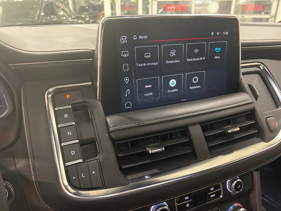 GMC Yukon SLT 2023-29