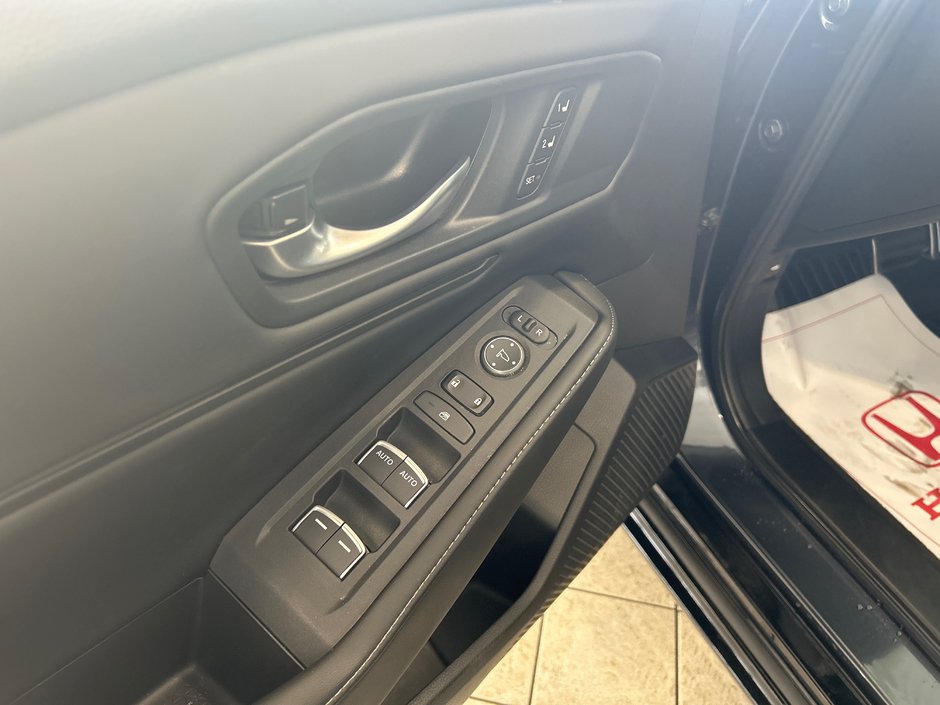 Honda Accord Hybrid Sport-L 2025-19