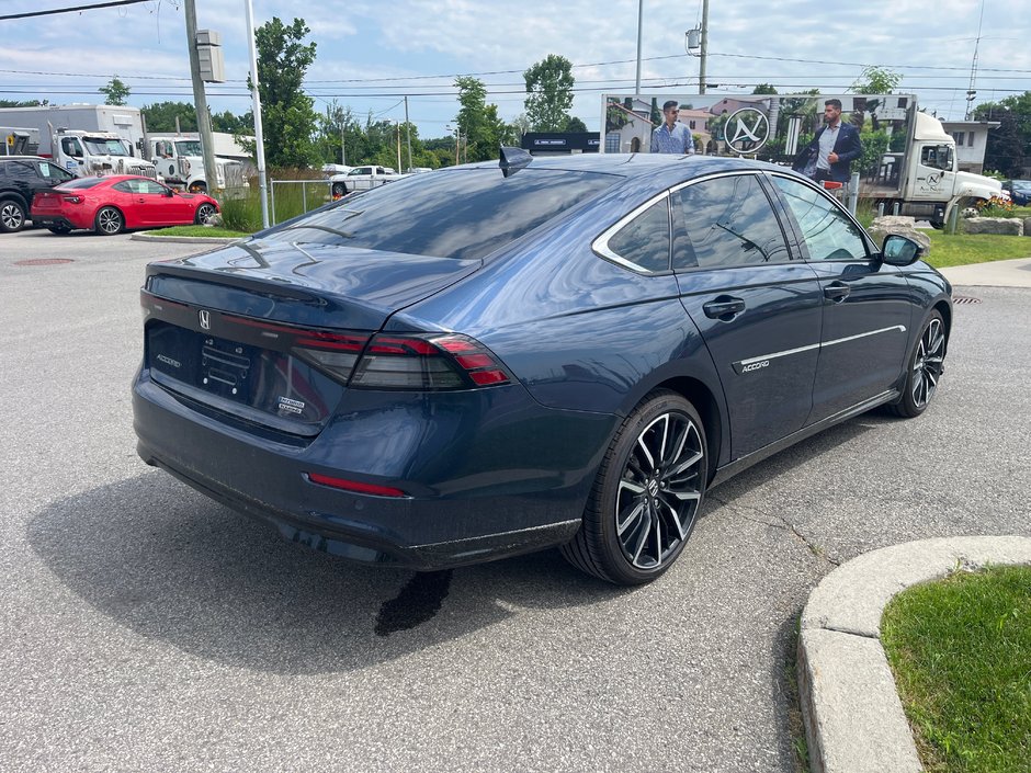 Honda Accord Hybrid Touring 2025-8