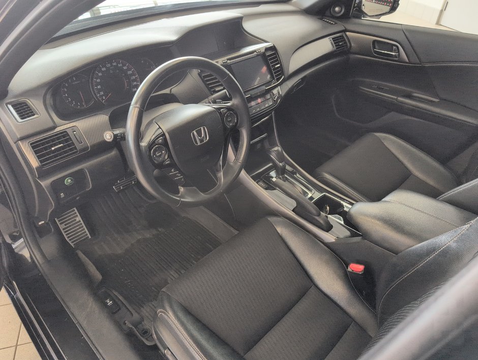 Honda Accord Sedan Sport 2016-9