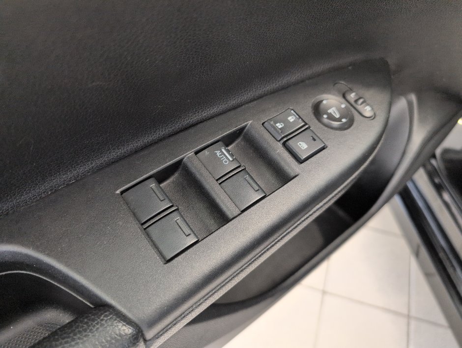 Honda Accord Sedan Sport 2016-13