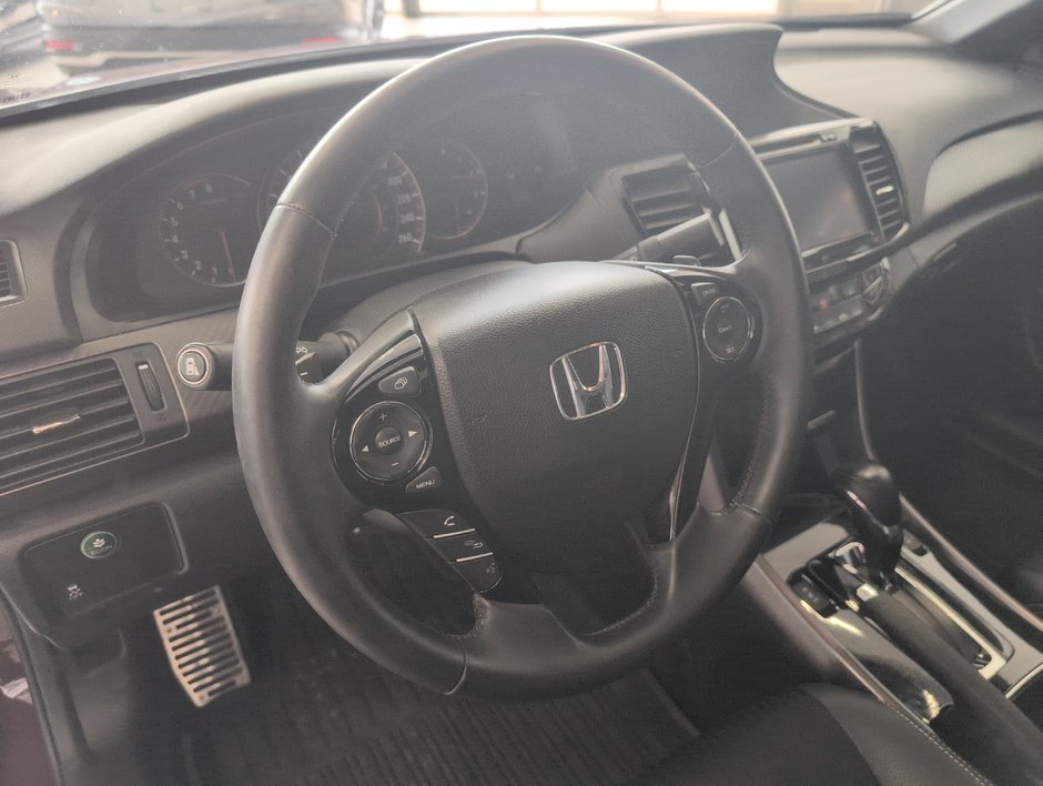 Honda Accord Sedan Sport 2016-14
