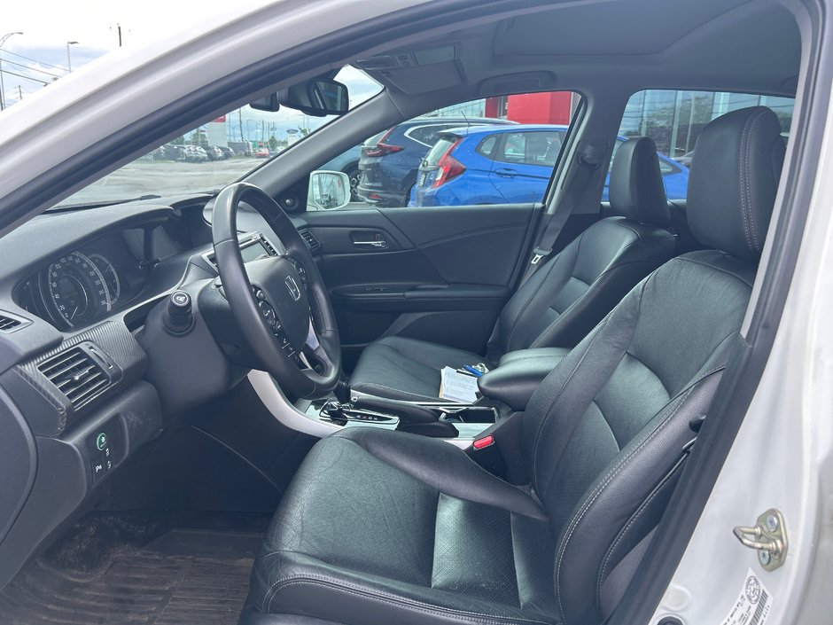 Honda Accord Sedan Touring 2017-9