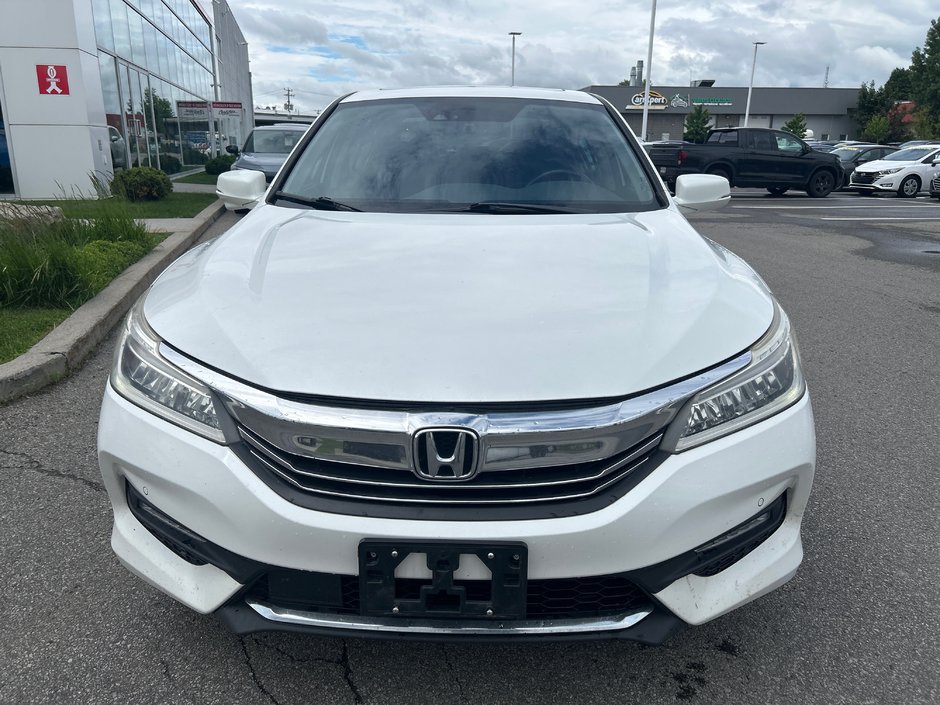 Honda Accord Sedan Touring 2017-6