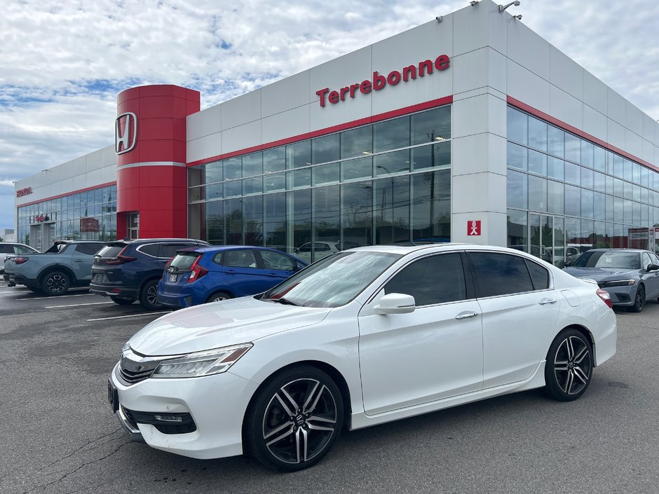 Honda Accord Sedan Touring 2017-0