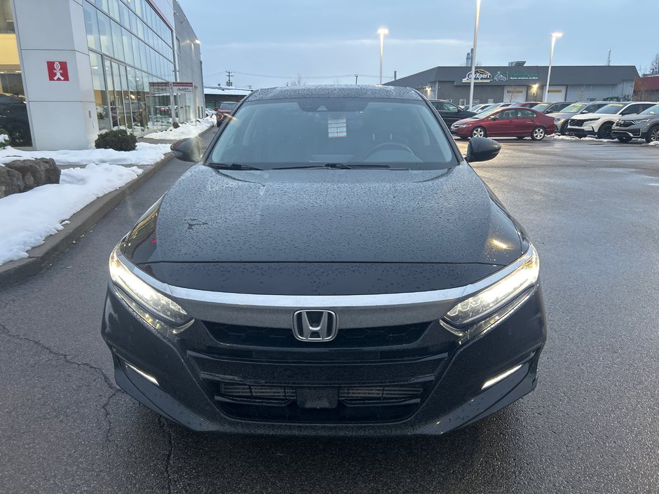 Honda Accord Sedan Touring 2020-9
