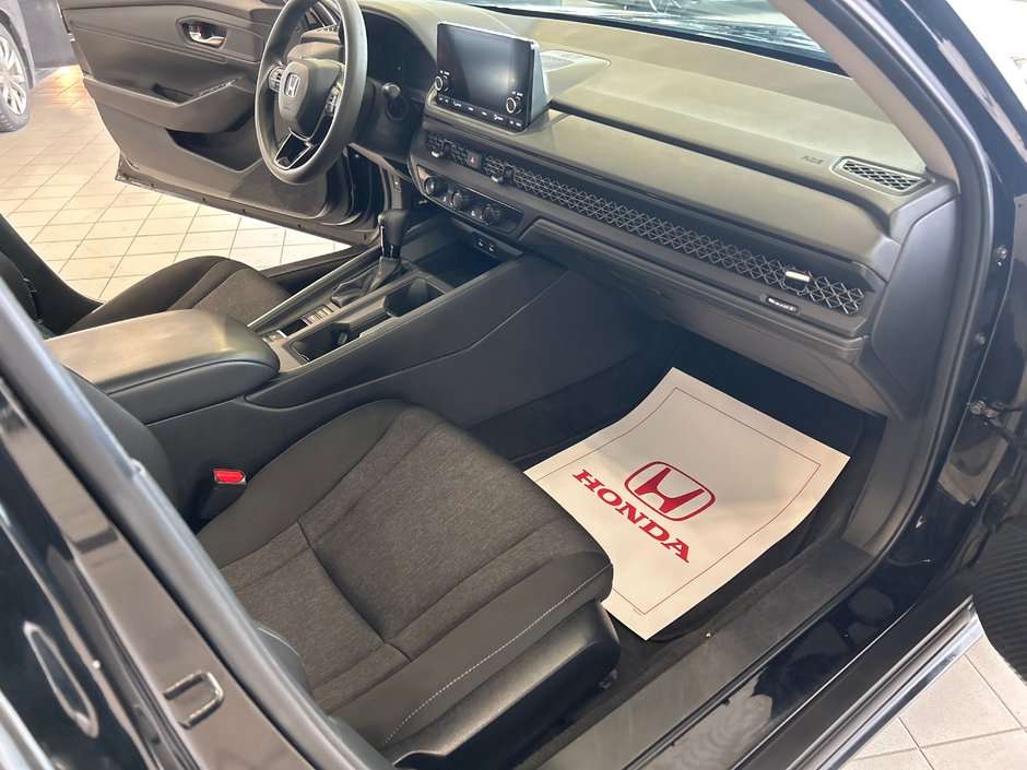 Honda Accord Sedan EX 2023-13