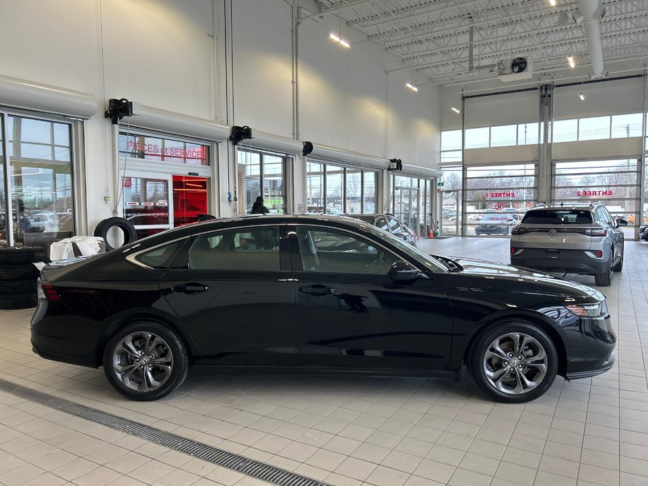Honda Accord Sedan EX 2023-5